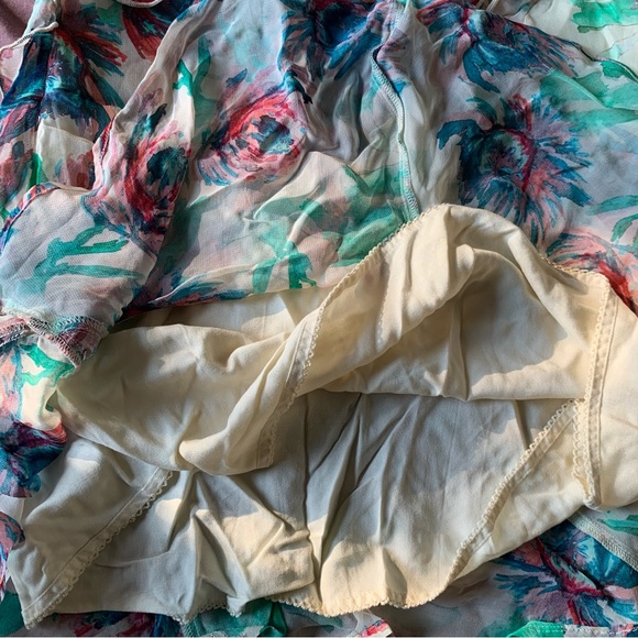 Anthropologie Soft Printed Mini Dress Size S Flutter Sleeves Watercolor Floral - Picture 8 of 12